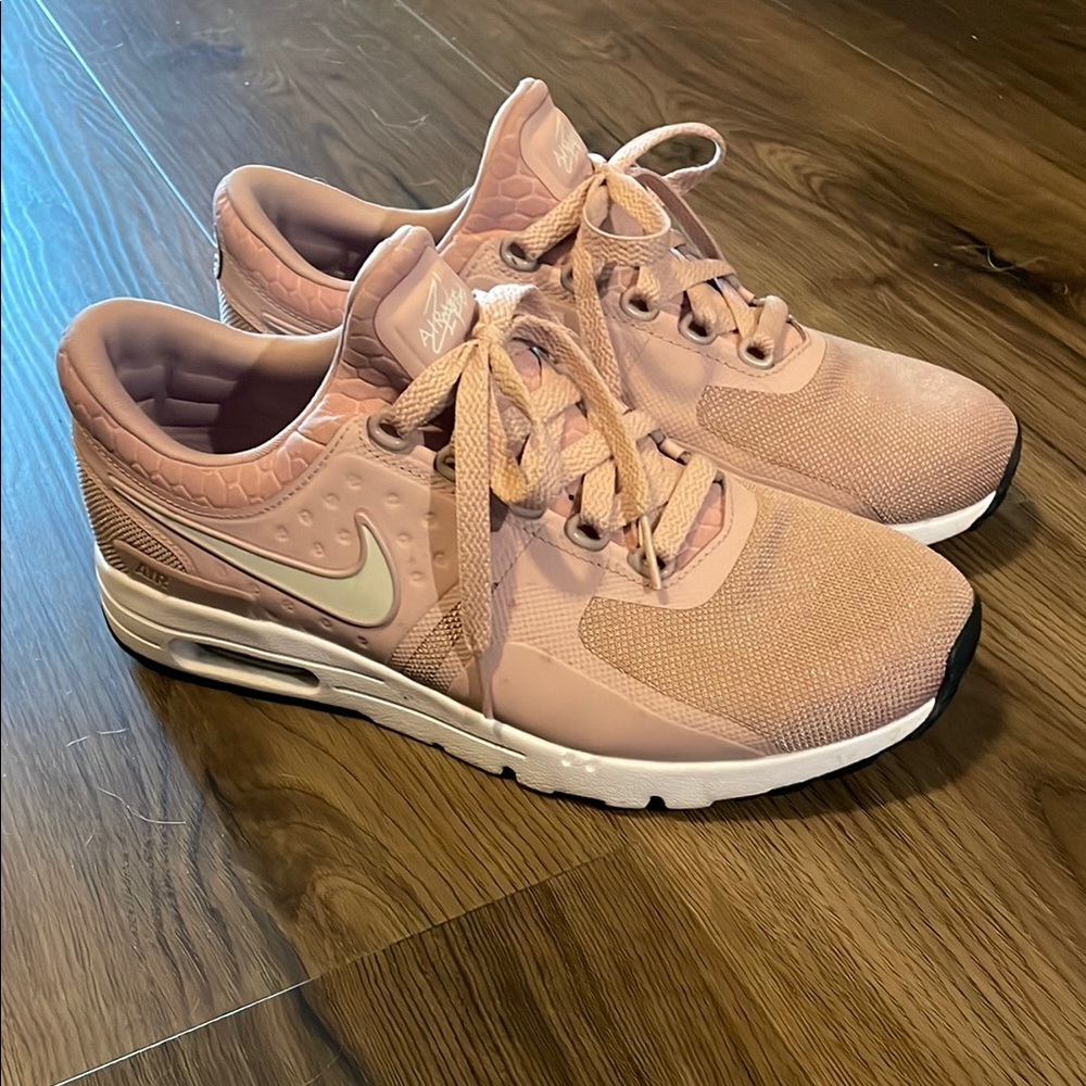 Nike Women's Pink AirMax Sneakers